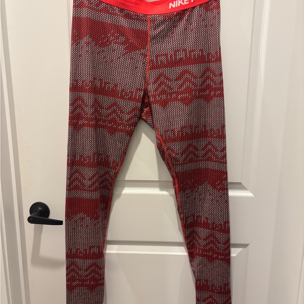 Nike Leggings in Red and Gray Pattern